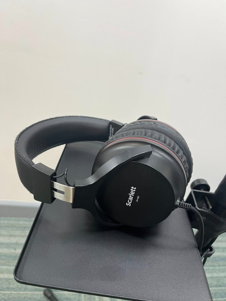 Scarlett SH-450 closed-back headphones on a tray at Warrington Music Studio